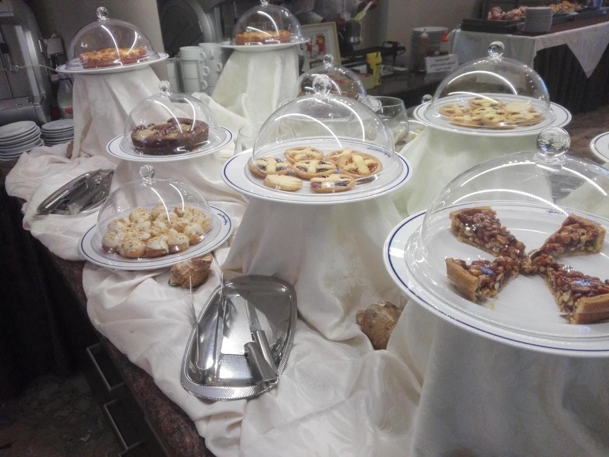 California Pastry Hotel 체르비아 외부 사진